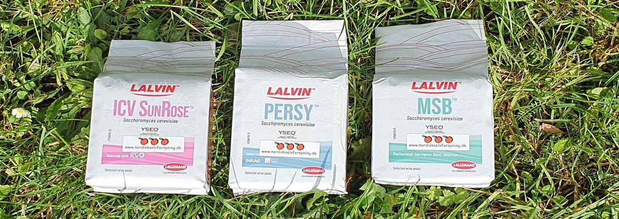 Ny, intens Lalvin Rosé gær til moderne rosé, ny, fremragende Lalvin rødvinsgær- fantastisk til de danske druer, ny, fantastisk Lalvin hvidvinsgær isoleret fra Marlborough Valley, New Zealand
