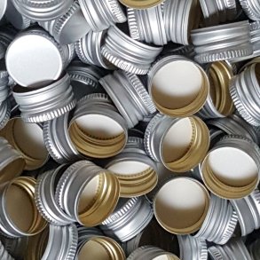 Skruelg til Pinta glasflaske 500 ml., slvfarvet.