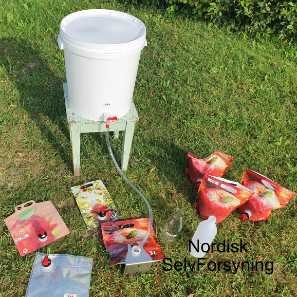 Tappespand 26 liter med lg, tappehane- og slange