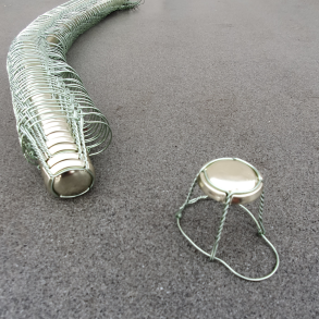 Trdhtter til plastik- og korkchampagneprop. 29 mm. Stlfarvet