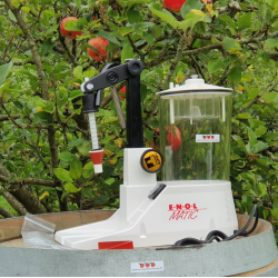 Enolmagic vacuum tappemaskine, originalt tappehoved, most og vin