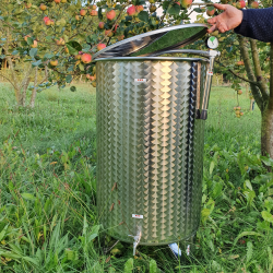 Tank i rustfritt stl p ben med flytelokk 200 l.