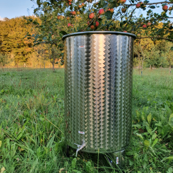 Tank i rustfritt stl p ben med flytelokk 300 l.