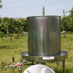 Mosteri. Hydropresser 55 l. og Elektrisk Eplekvrn 600 kg/t