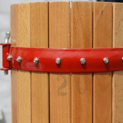 Eplepresse Med Kurv i Bketre - Kapasitet 20 liter