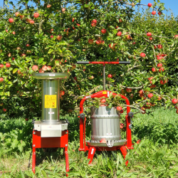 Mosteri komplett. Rustfri Eplepresse 20 l. + El-Eplekvern 10 l.