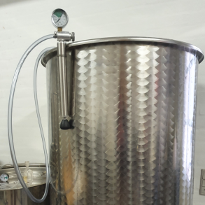 Flydelgstank 500 l. p ben, to haner + bundudlb