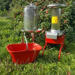 Mosteri. Hydropresser 35 l. og Elektrisk blekvrn 600 kg/t