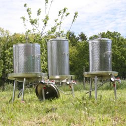 Mosteri. Hydropresse 80 l. + Elektrisk kvrn 1000 kg/t