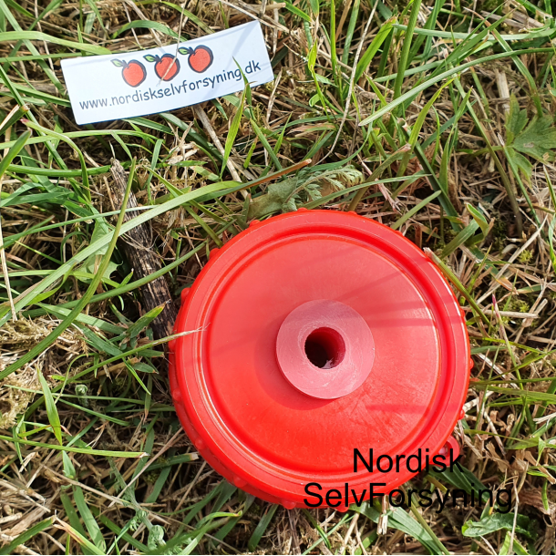 Lokk med tut, uten gjrrr, ekstra, til 25 l. Vinballong av plast