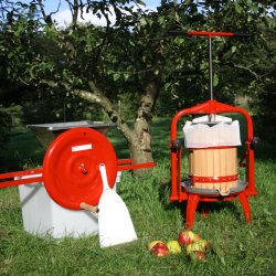 Mosteri Komplett - Eplepresse Bketr 11 l. + Eplekvern 15 l.