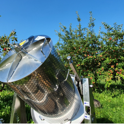 Mosteri. Hydropresse Tiltbar 120 l. + Elektrisk Frugtkvrn 1000 kg/t