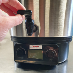 Pasteuriseringsapparat, 27 l. rustfri, med aftapningshane.