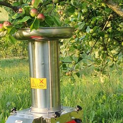 Mosteri. Hydropresser 55 l. og Elektrisk Eplekvrn 600 kg/t