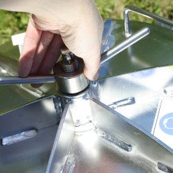 Hydropress, 55 liter, st�l og lakkert ramme, p� hjul, vippbar